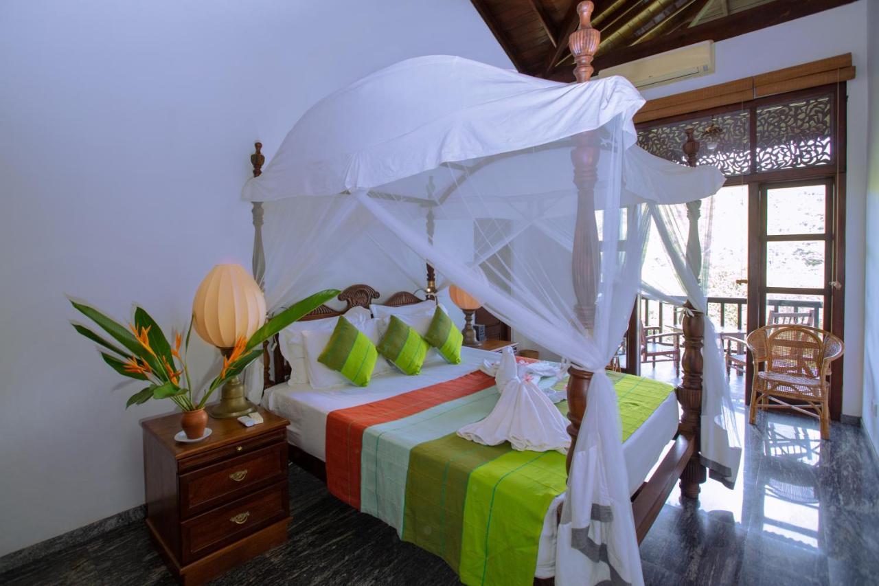 Niyagama House Hotel Galle Exterior photo